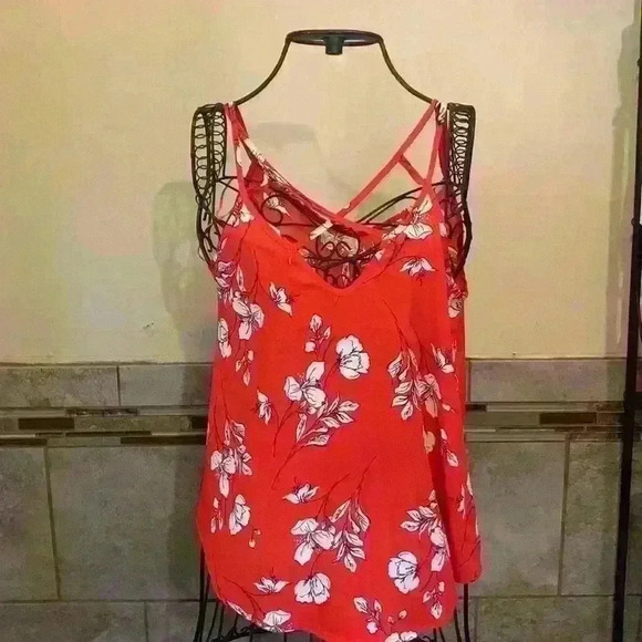 Sienna Sky Floral Top Size S - Picture 3 of 4